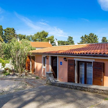 Awesome Home In Lussingrande Esterno foto