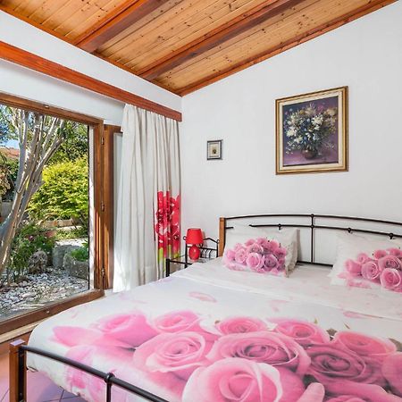 Awesome Home In Lussingrande Esterno foto