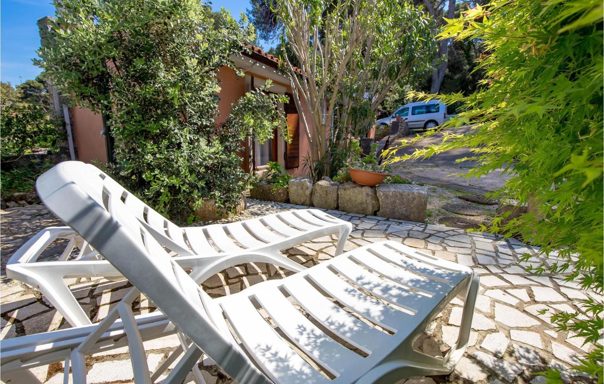 Awesome Home In Lussingrande Esterno foto