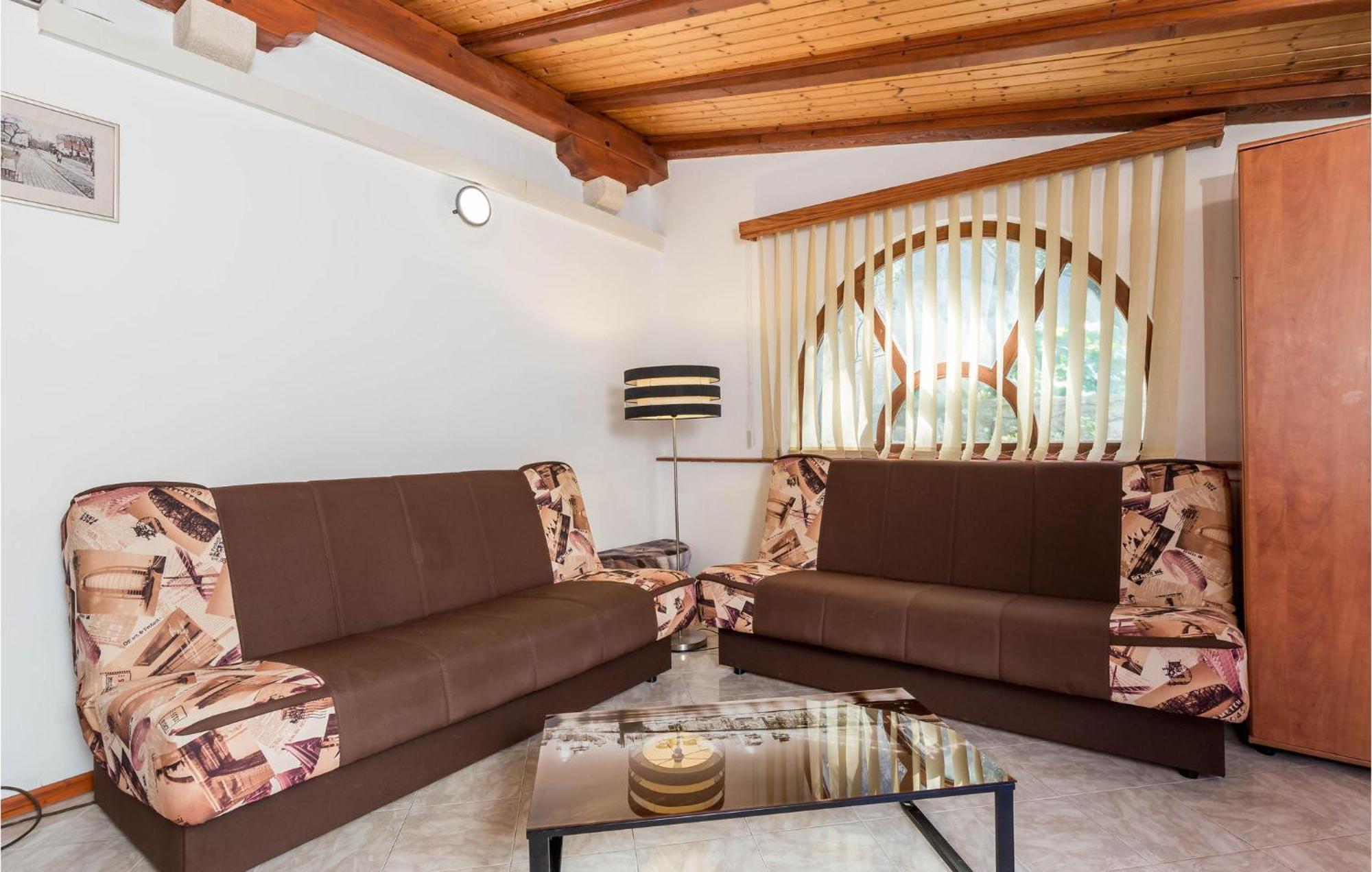 Awesome Home In Lussingrande Esterno foto