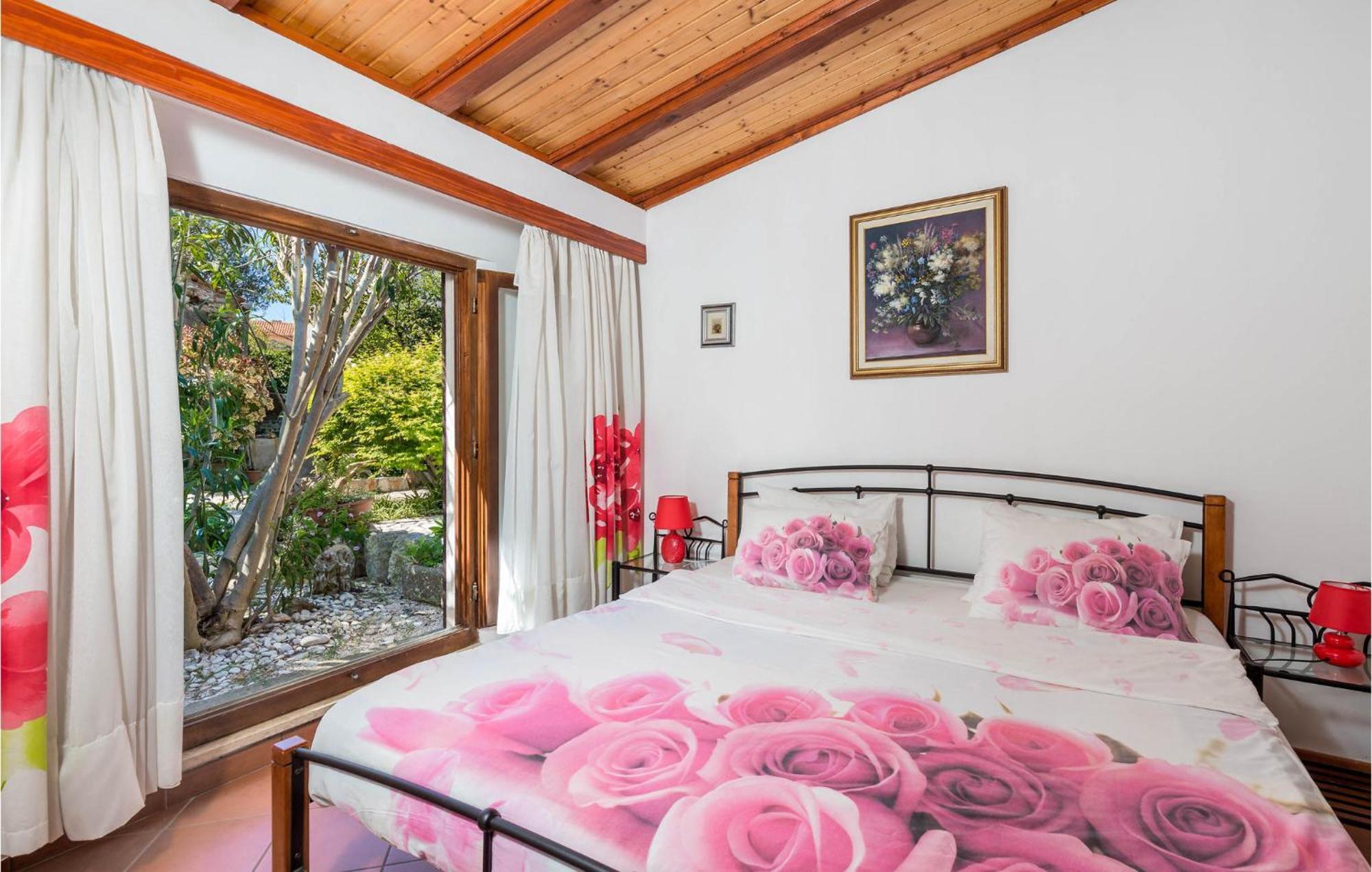 Awesome Home In Lussingrande Esterno foto